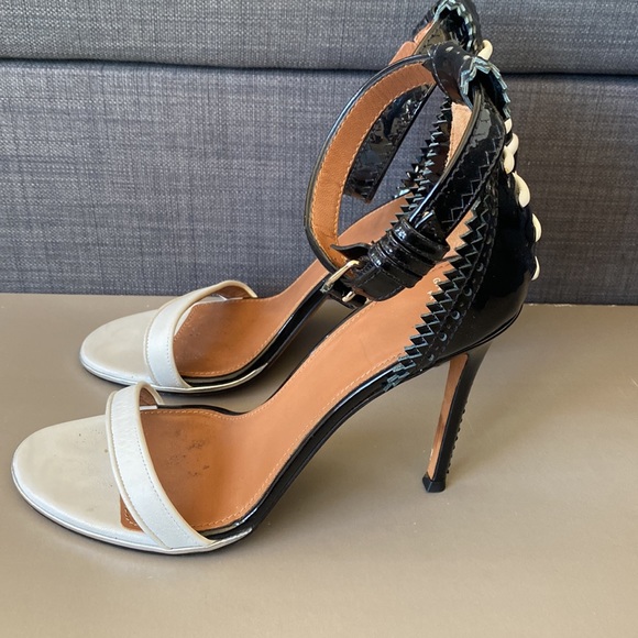 Givenchy Heels - Picture 4 of 10